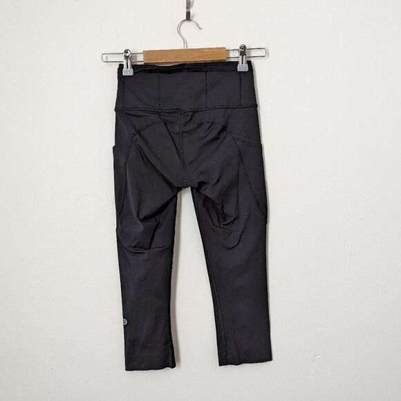 Lululemon x SoulCycle black logo Fast & Free nulux cardio workout crop leggings - Picture 3 of 3
